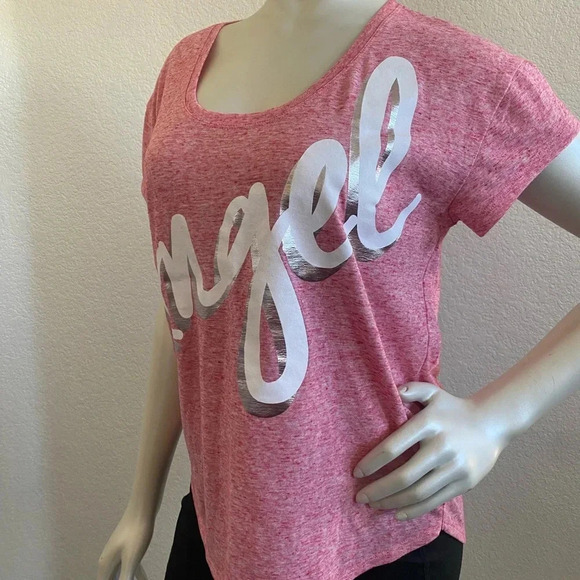 ❤️ Victoria’s Secret Pink T-Shirt Angel spelled on the front size M - Picture 2 of 6